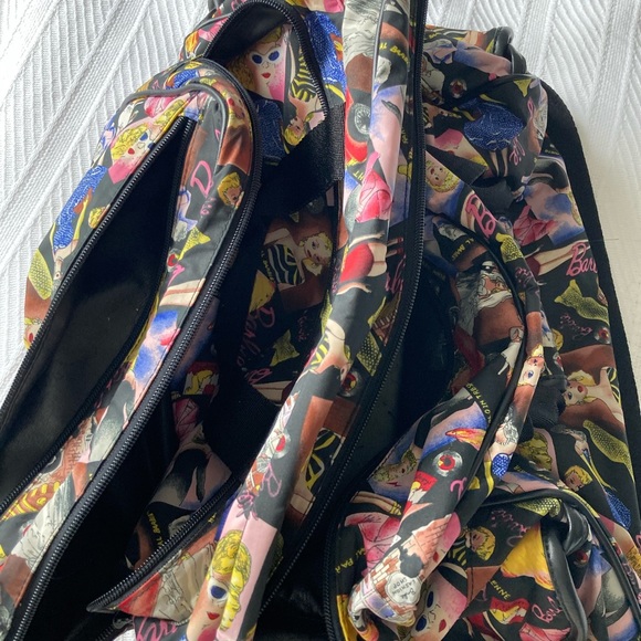 💗Vintage Nicole Miller Barbie duffel bag/diaper bag - Picture 2 of 7